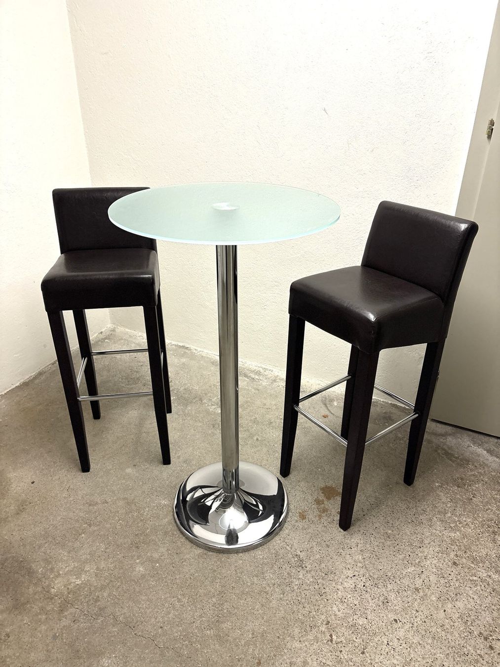 Set di tavolo e panche: Barhocker - 2 Stück - mit Hochtisch – Usato da Glattbrugg venduto da Ariel012 7