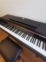 Yamaha Clavinova CLP-130 Digitalpiano + Hocker | 88 Tasten |