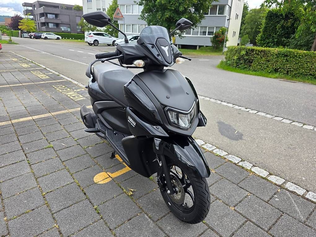 Scooter: Yamaha Rayzr 125 Roller – Usato da Holziken venduto da Muelifit 2