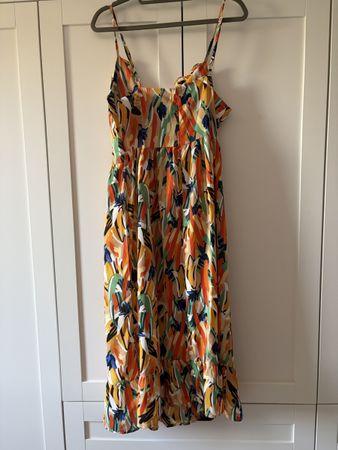 Sommerkleid Blumenmuster Grösse M guter Zustand
