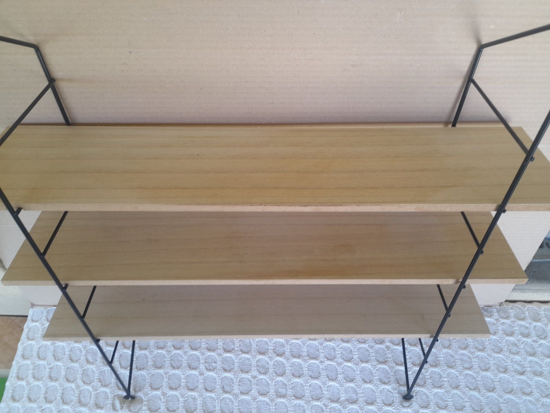 String Scaffali: Vintage String Regal/Metall Holz 3 Ablagen – Usato da Thun venduto da Treff.....e 6