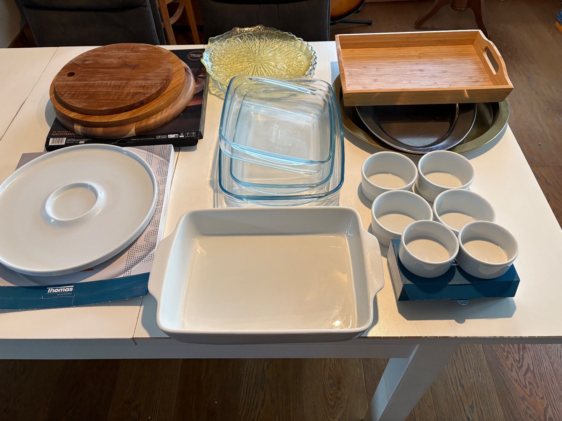 Servierplatten: Servierplatten und Tabletts – Gebraucht aus Othmarsingen von shi_z6zz 1
