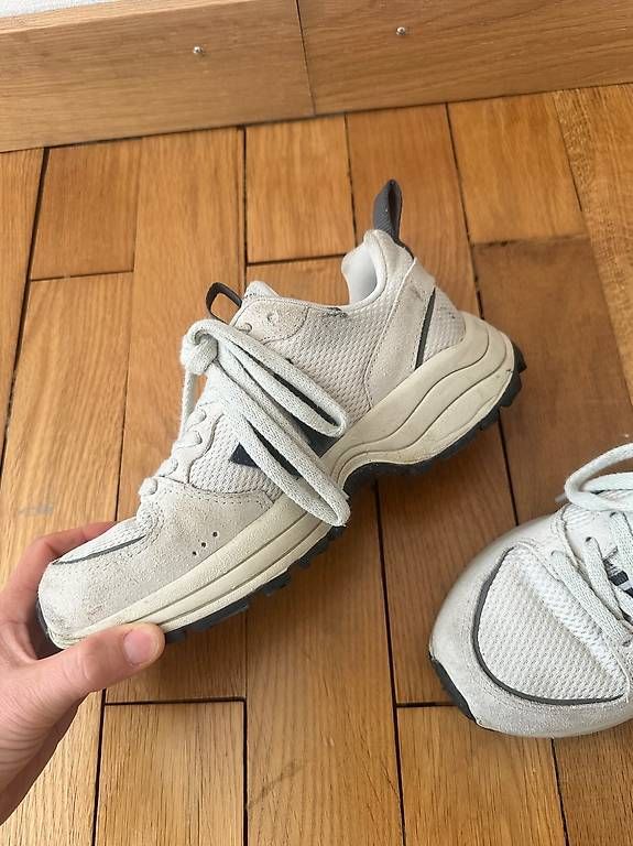 Damenschuhe: Veja Venturi Sneaker in Grösse 38 – Gebraucht aus Luzern von dariajenni 3