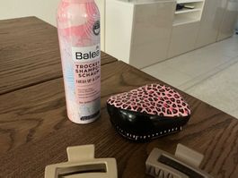 Balea Trockenshampoo, Bürste & Haarspangen Set- Frühlings...