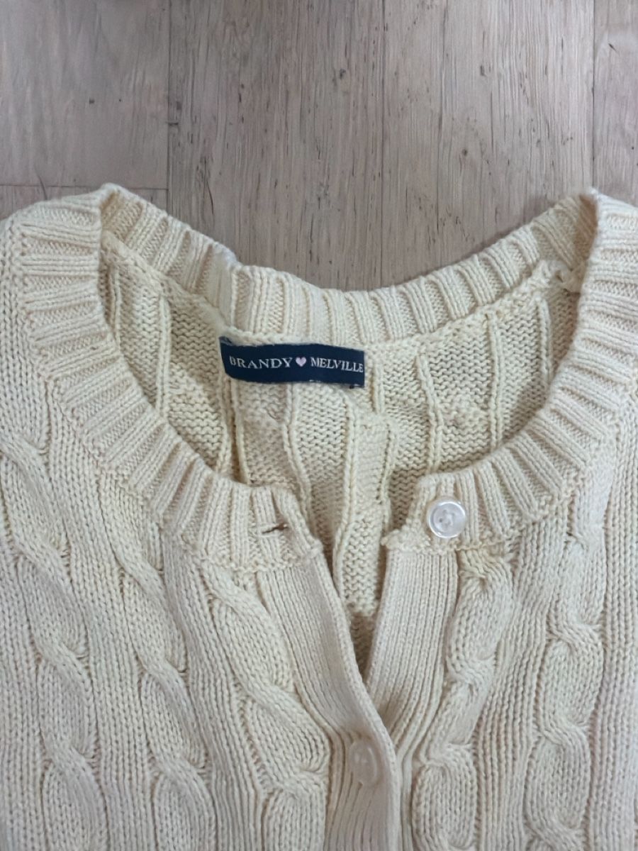 Brandy Melville Maglioni & Felpe: Brandy Melville Strickjacke creme, Einheitsgrösse – Nuovo (secondo la descrizione) da Effretikon venduto da MaisonNade 1