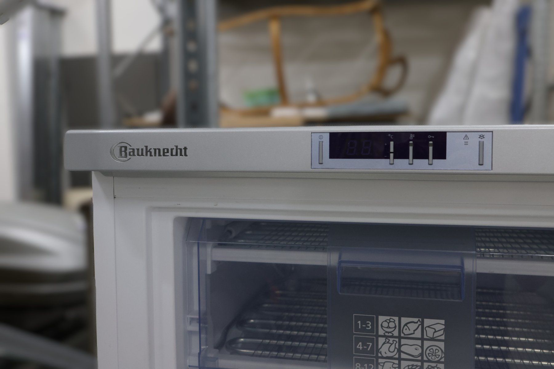 Bauknecht Congelatori: Bauknecht Gefrierschrank – Usato da Volketswil venduto da brockipfannenstil 6