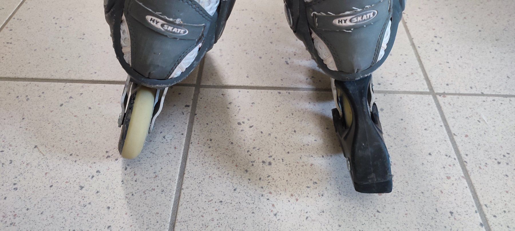 Pattini in linea & Pattini a rotelle: Rollerblade – Usato da Au SG venduto da elefant9 3