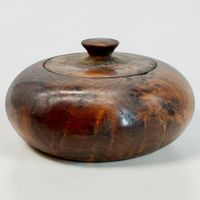 Boîte ancienne en loupe de thuya