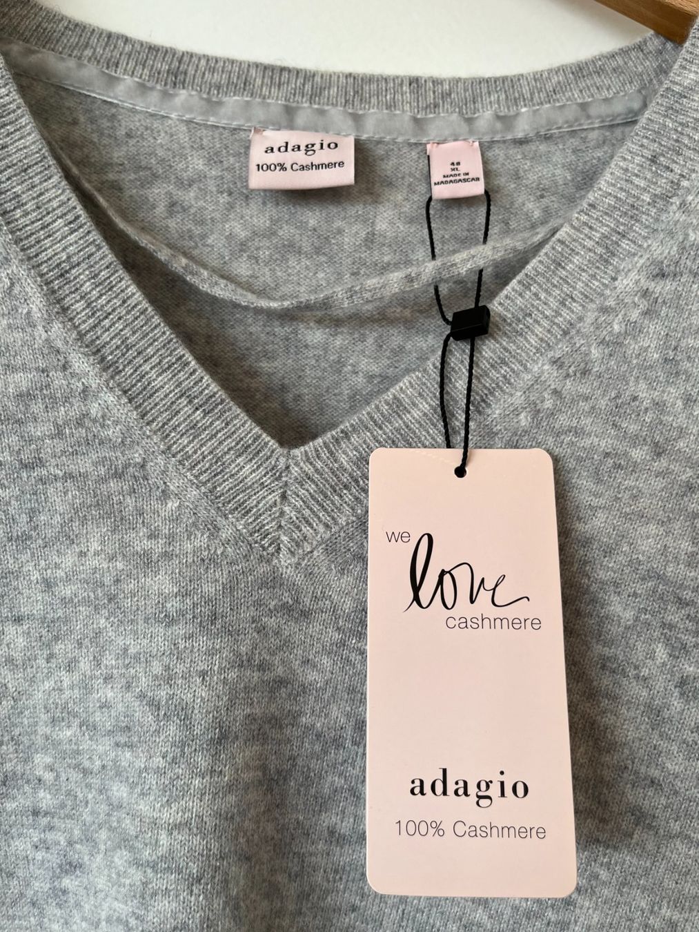 Maglioni & Felpe: Pullover von Adagio 100% Kaschmir – Nuovo e nell'imballaggio originale da Zürich venduto da Paracel01 2