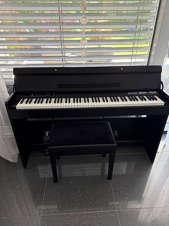 Musikinstrumente: E-Piano – Gebraucht aus Bubendorf von Kimena12