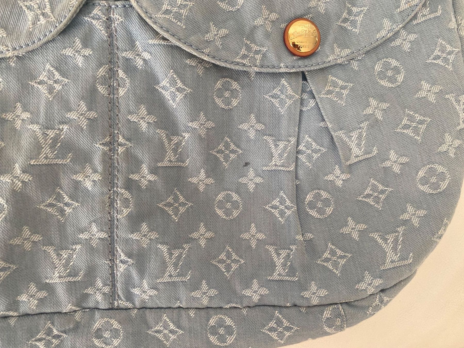 Louis Vuitton Sacs femmes: EYECATCHER - LOUIS VUITTON Daily GM Hellblau Denim – D'occasion à Winkel par ferrari2022 2