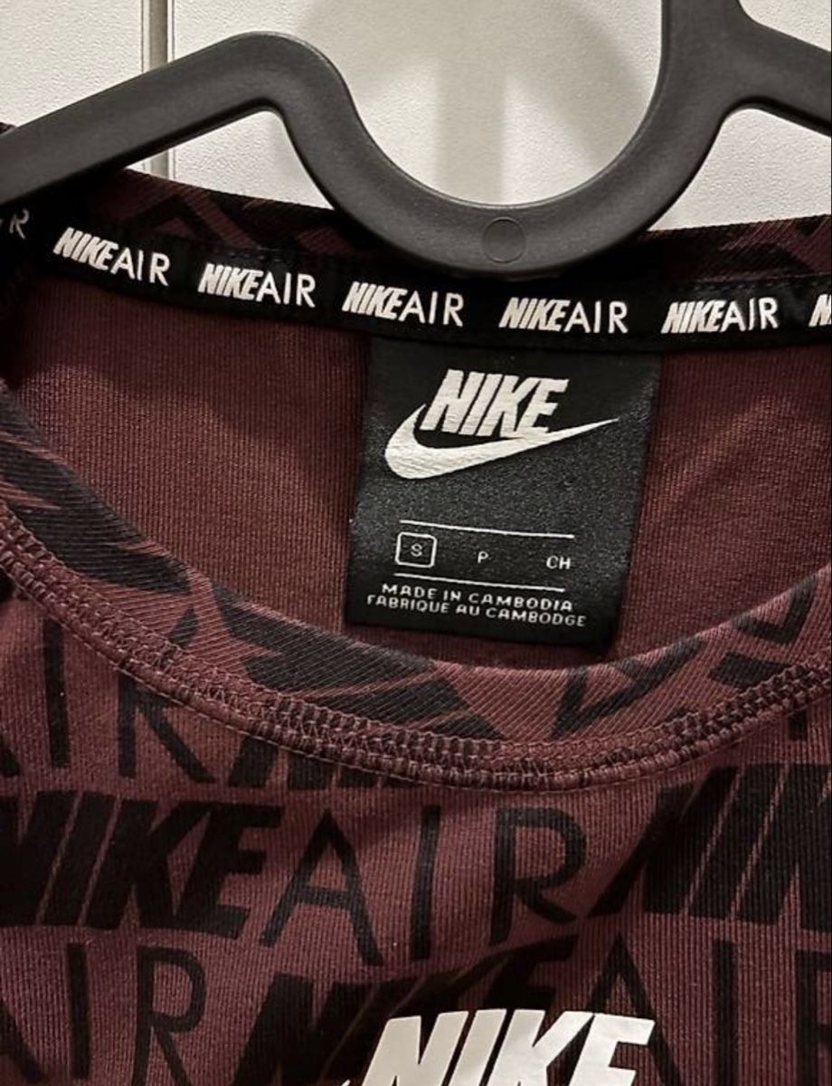 Nike T-shirts: Nike Tshirt – Neuf (Voir description) à Glattbrugg par S_ch_ 1