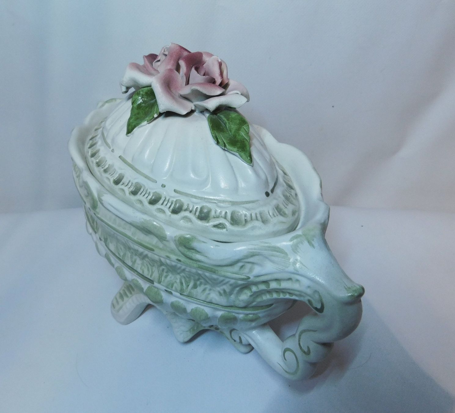 Vasen & Gefässe: Antik CAPODIMONTE Herzstück 1950s – Gebraucht aus Emmenbrücke von Ulisse-22 1