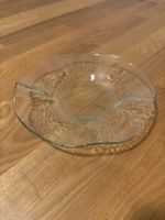 Teller mit Wellenrand von Glasi Hergiswil