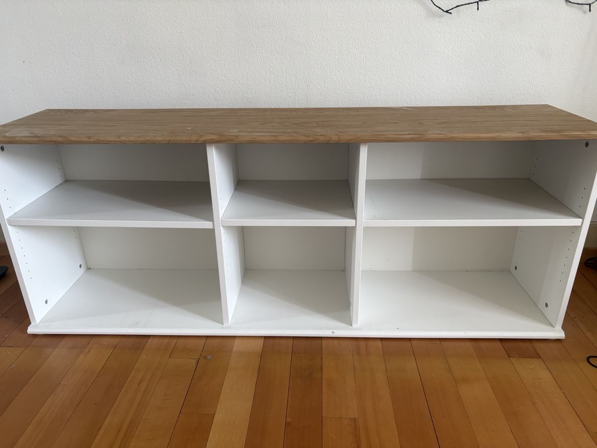 Scaffali: Weisses Regal Ikea  – Usato da Zürich venduto da leh_w2kl