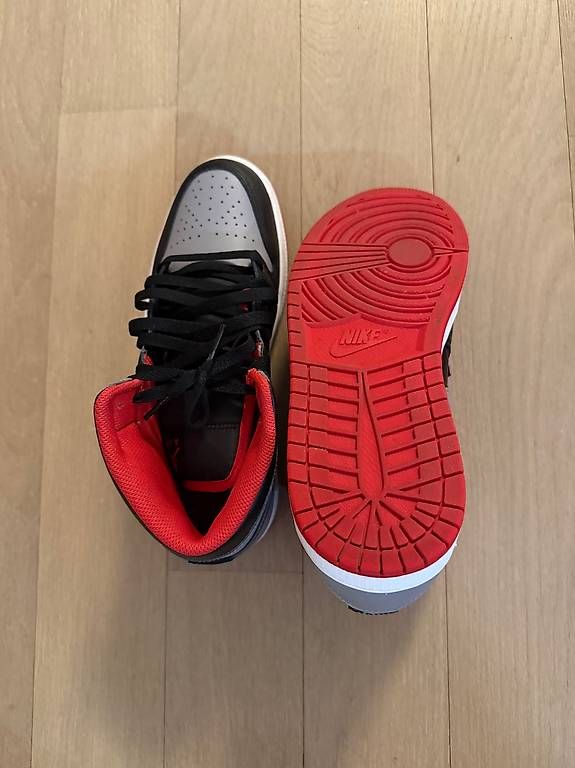 Scarpe da uomo: Air Jordan 1 Schuhe Gr. 42 – Usato da Schaffhausen venduto da boni66 2