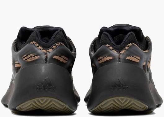 Adidas Chaussures hommes: Yeezy Boost 700 V3 Clay Brown – Neuf avec emballage d'origine à Hirzel par mhs_wp2c 3