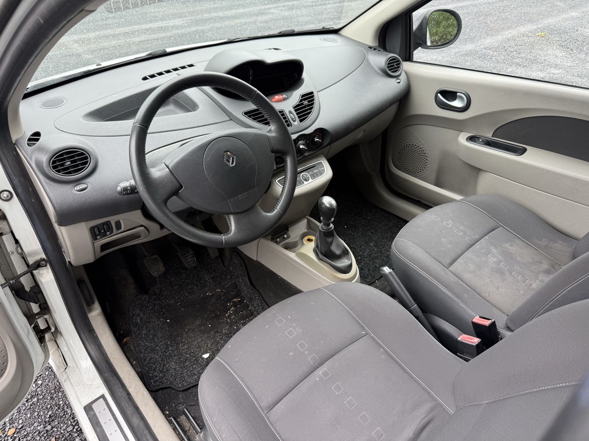 Renault Automobili: Renault Twingo 1.2 – Usato da St. Gallen venduto da rer_5ksd 7