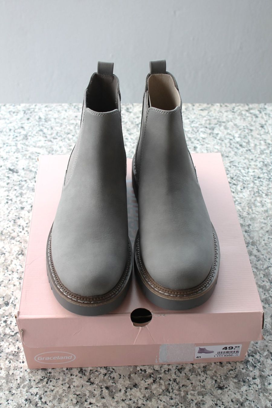 Damenschuhe: Bottines neuves 41 – Neu und originalverpackt aus Chez-le-Bart von jasse 1