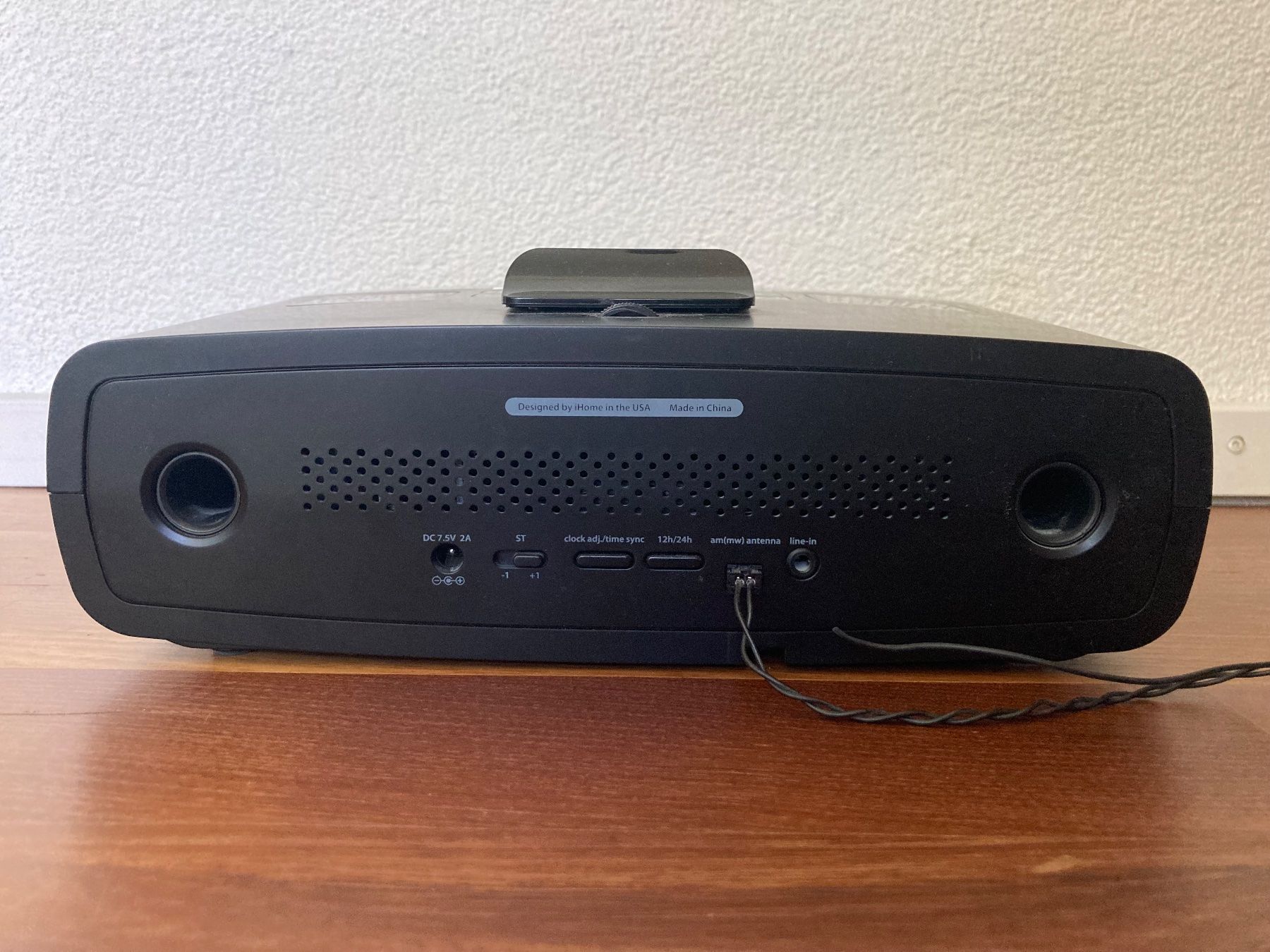 Sveglie: iHome iP90 Radiowecker & Dock – Usato da Marly venduto da St._Benny_John 2