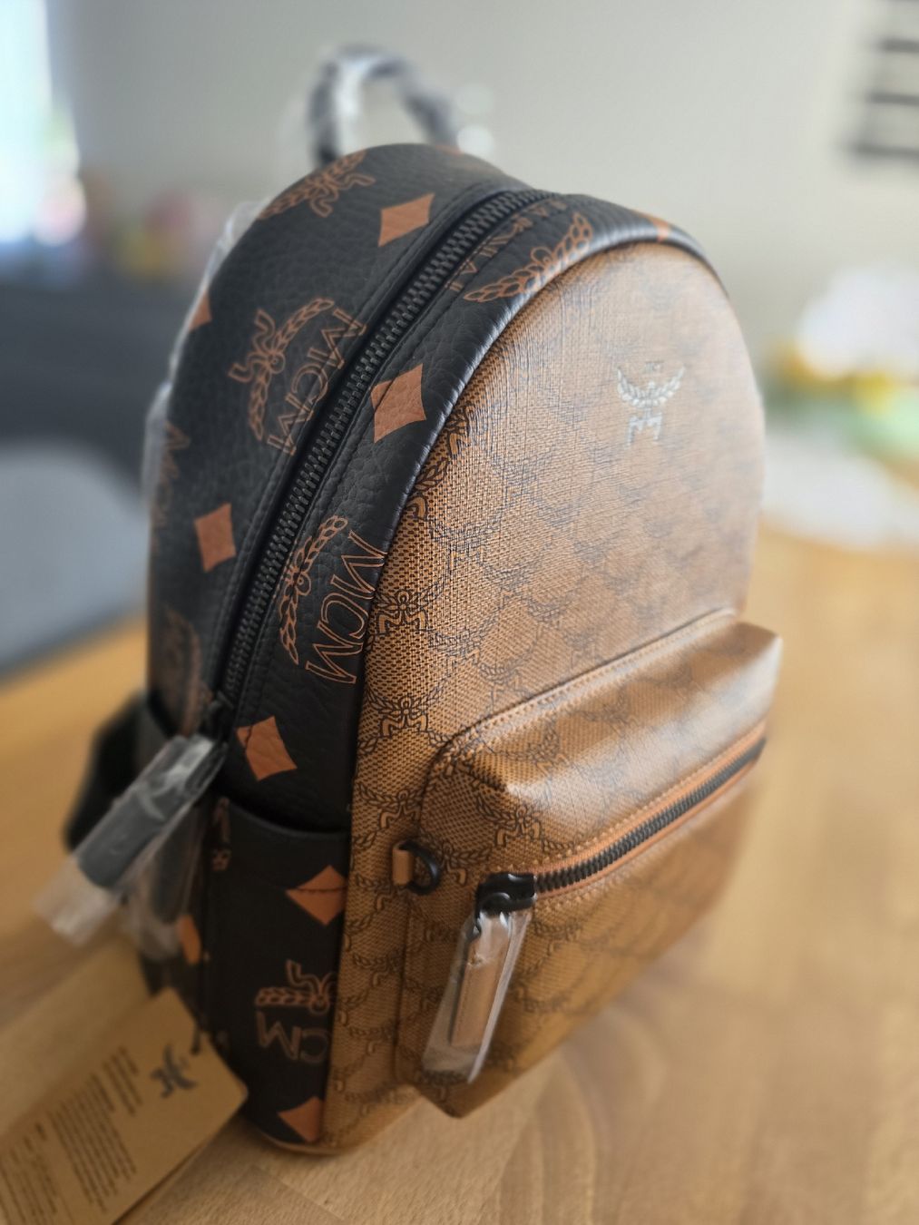 Mcm Zaini: MCM Rucksack medium NEU – Nuovo e nell'imballaggio originale da Landquart venduto da eni444 3