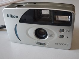 analoge Sucherkamera Nikon EF500SV 28mm Kamera Sauber