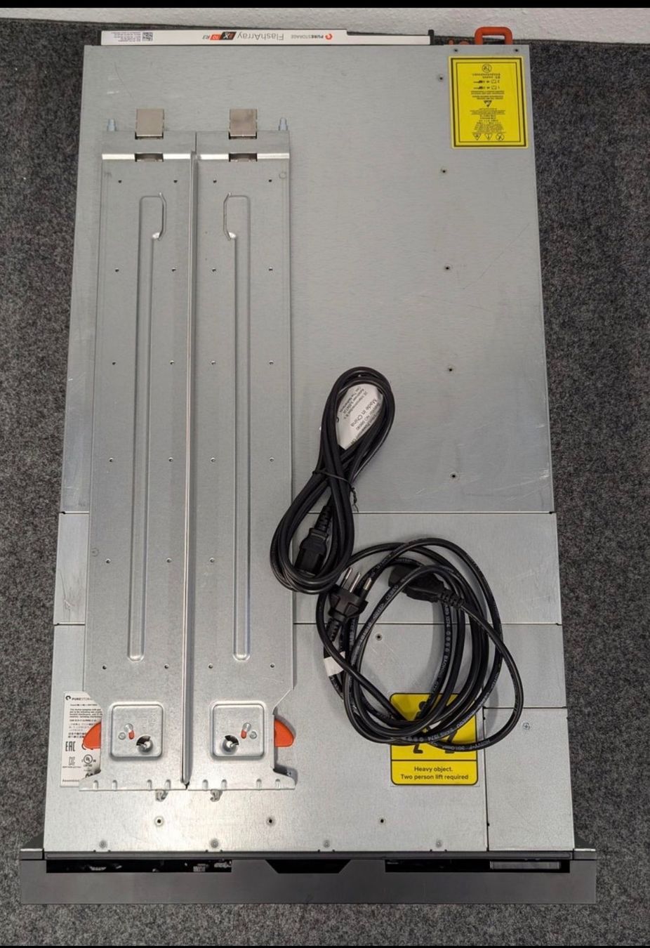 Server: Pure Storage //X10 R3 - All-Flash-Speichersystem – Usato da Zürich venduto da migipacucci 1