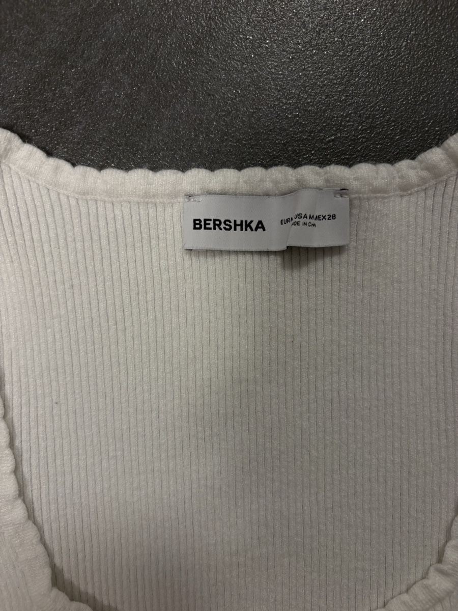 Bershka T-shirt: Bershka Top M – Usato da Rümlang venduto da svent 4