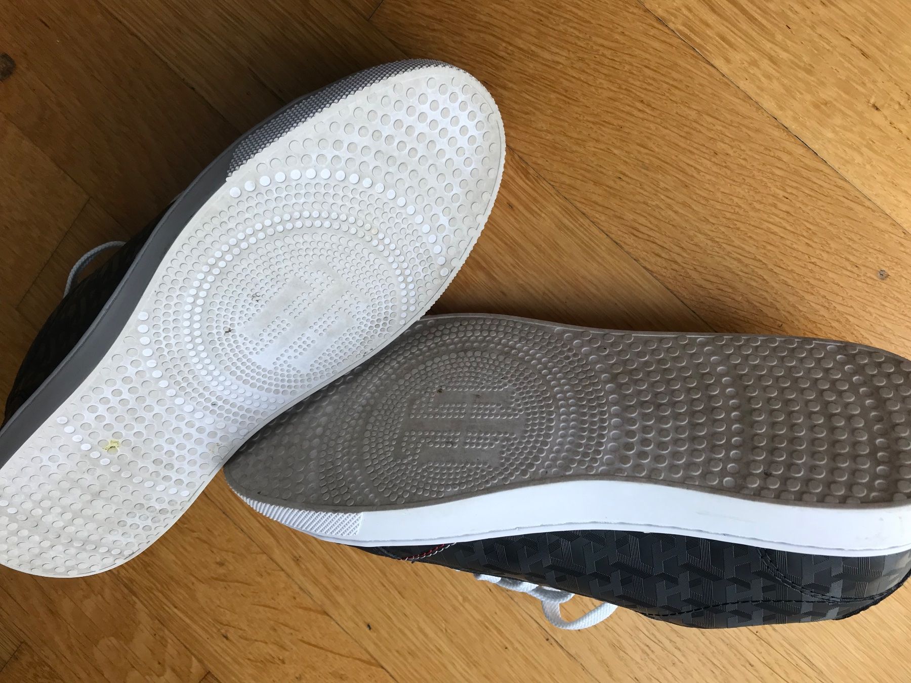 Tommy Hilfiger Scarpe da donna: SNEAKERS TOMMY HILFIGER Gr 37 – Usato da St.Gallen venduto da bubo2008 3