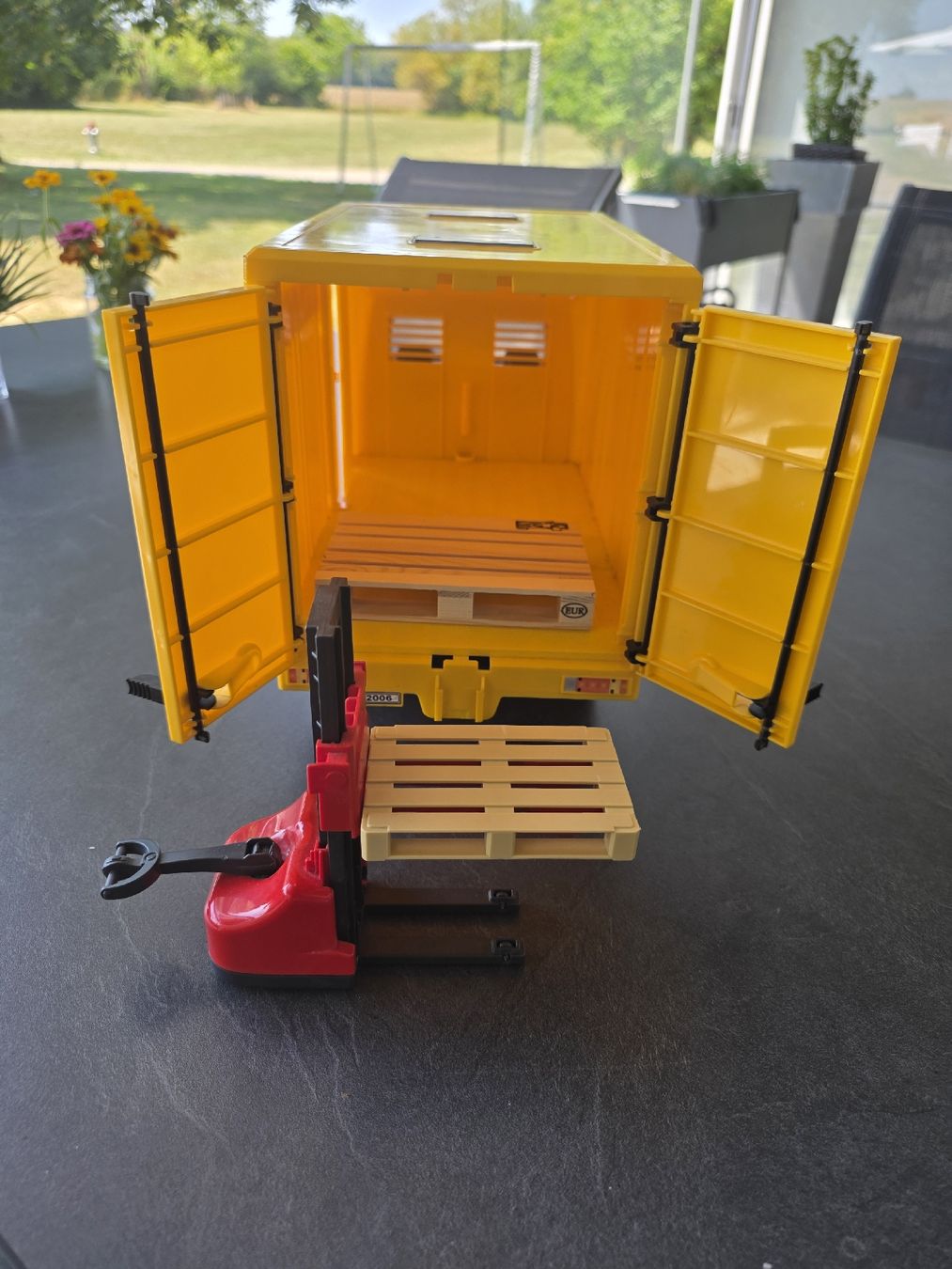 Spielzeuge: DHL Sprinter Spielzeug – Gebraucht aus Kloten von MichelleS 6