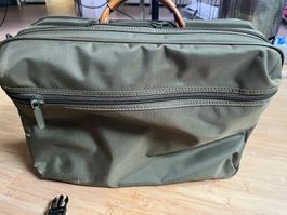 Reisetasche MasterPack dunkel-oliv