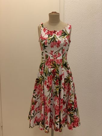 Vintage Kleid weiss, Blumenmuster Gr. 36 / UK 8