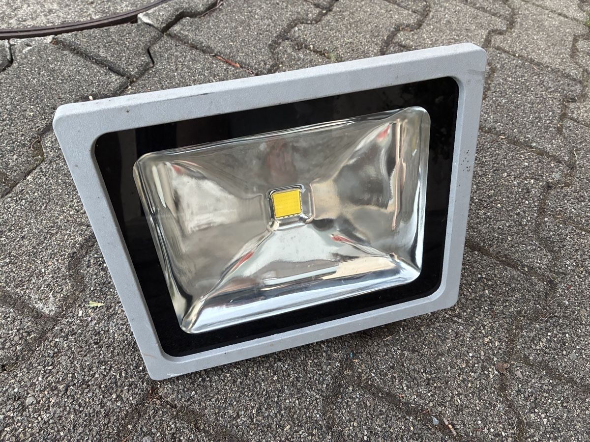 Scheinwerfer: LED Scheinwerfer 220V – Gebraucht aus Hittnau von Luki78