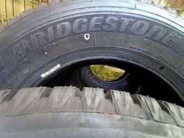 1x neuer Bridgestone 195/70R15