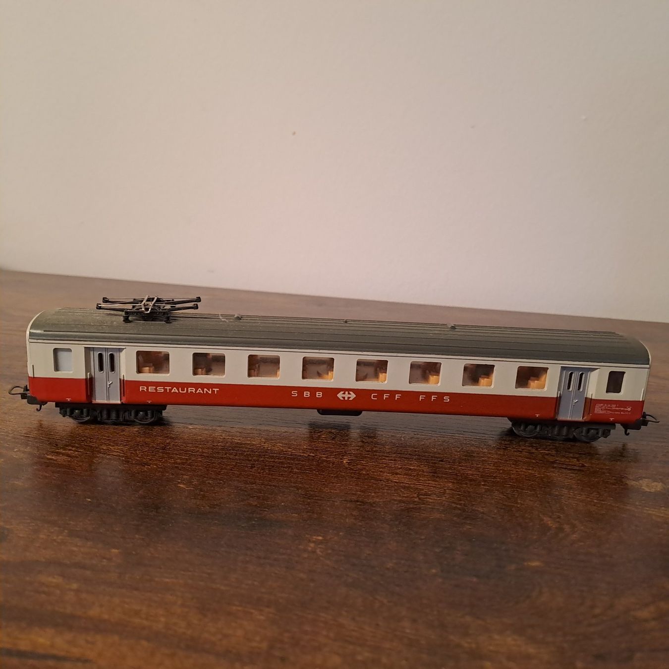 Lima Modellini di ferrovie: Lima SBB Restaurant 9211 – Usato da Bertschikon Gossau venduto da Singeruwe