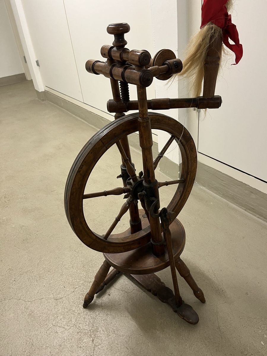 Ruote per filare: Spinnrad alt – Usato da Volketswil venduto da asc_yp5h 1