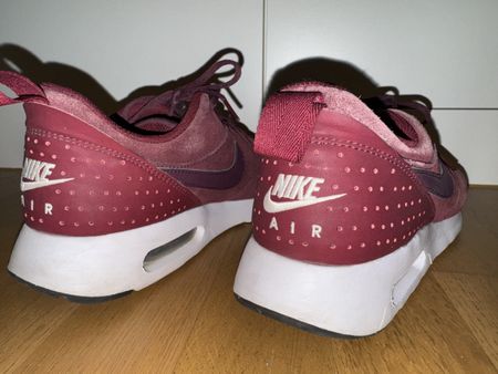 NIKE AIR Schuhe