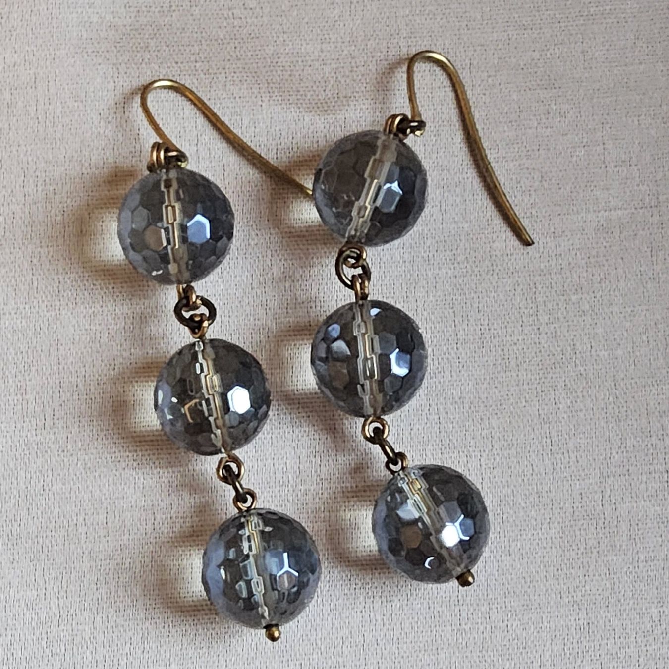 Ohrringe & -stecker: Vintage schicke blaue Glaskugel Ohrhänger – Gebraucht aus Zürich von Aleick 2
