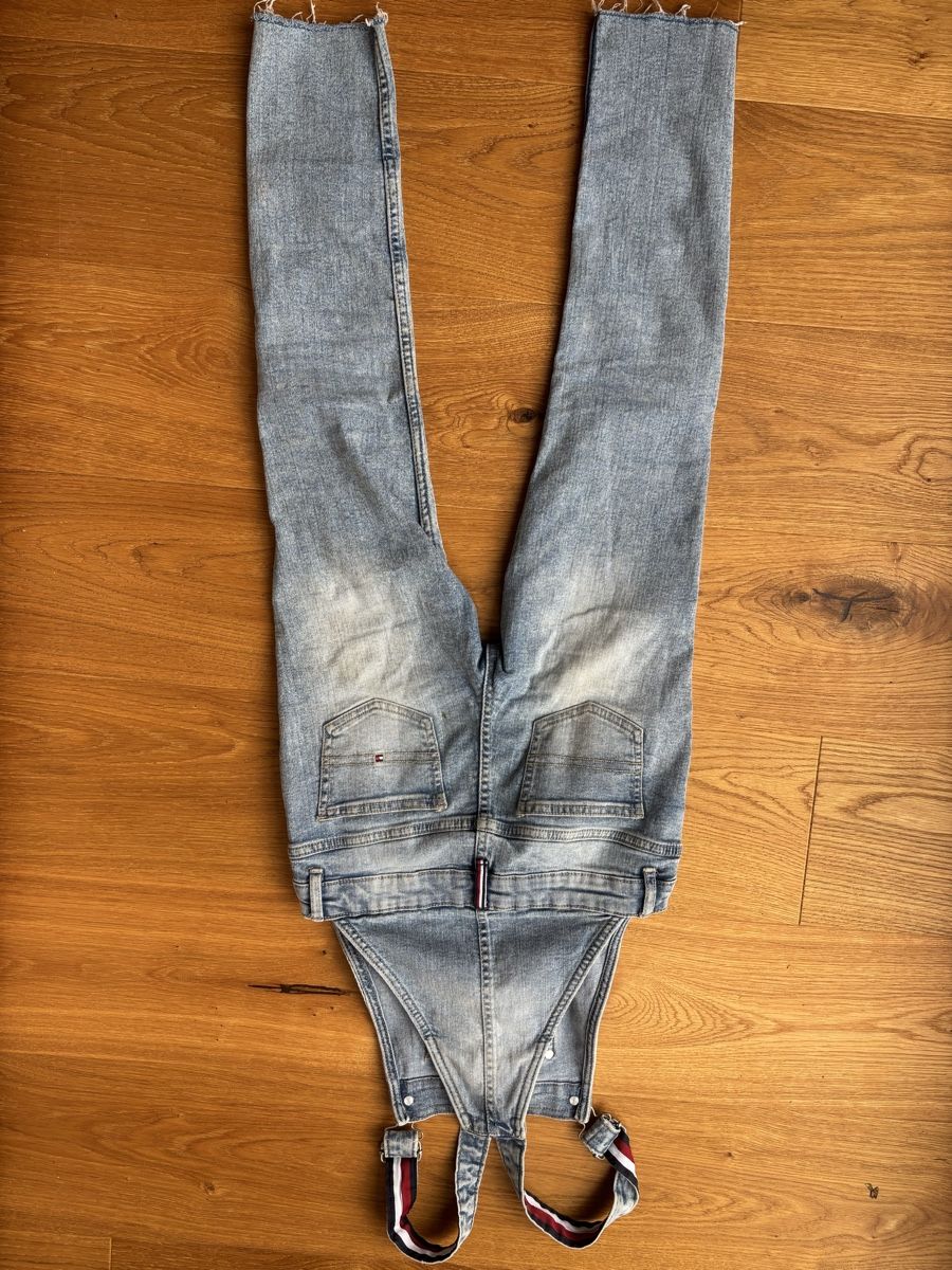 Tommy Hilfiger Jeans: Tommy Hilfiger Denim Overall / Jeans – Usato da Thalwil venduto da ver_j2lw 3