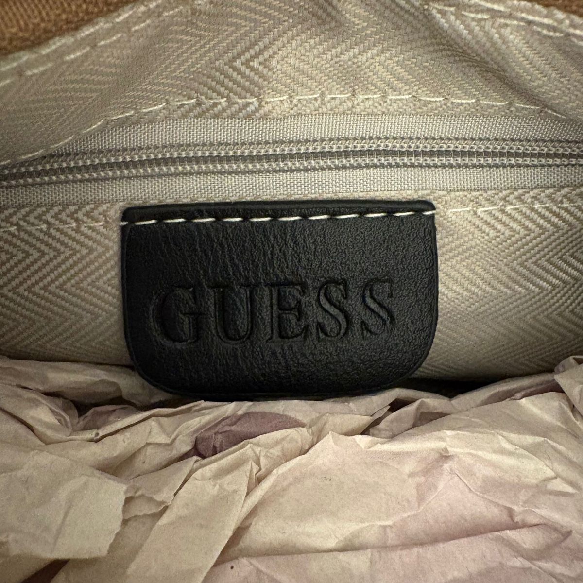 Guess Borse: Vintage Guess Bag (Brown) – Nuovo (secondo la descrizione) da Bern venduto da gia_jqj7 3