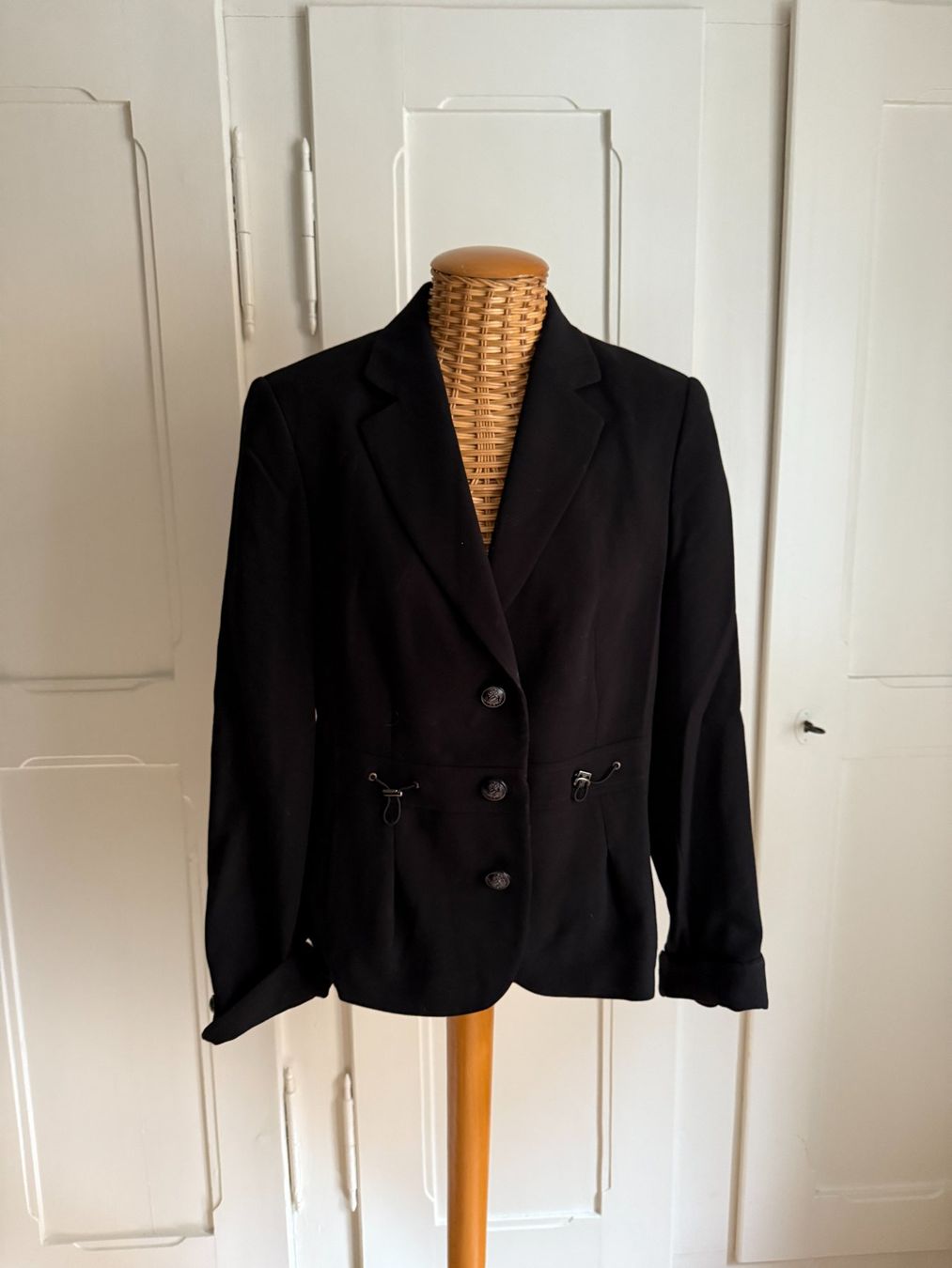 Jacken: EUGEN KLEIN - Blazer schwarz 40 – Gebraucht aus Zürich von Diazaio