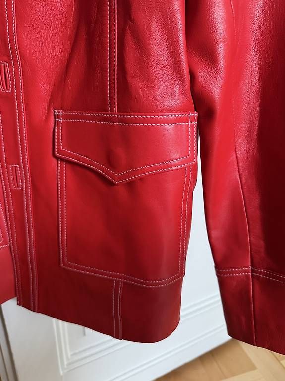 Jacken: Veste en cuir rouge Leather, taille M, – Gebraucht aus Lausanne von ama_ykl2 4