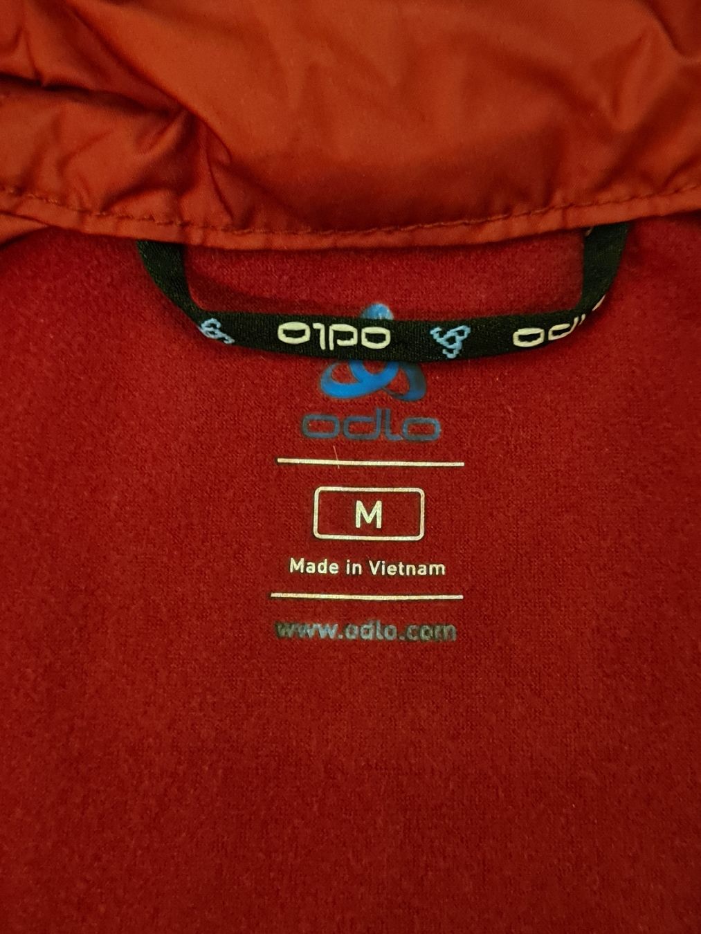Odlo Gilets & Westen: ODLO WESTE KURZARM GR.M – Gebraucht aus Adlikon von jahr01 2