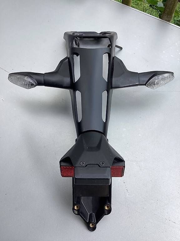 Ducati Alle Motorradersatzteile: Original Ducati Monster 1200R  Nummernschildhalter/ Blinker – Gebraucht aus Endingen von oliver8 1