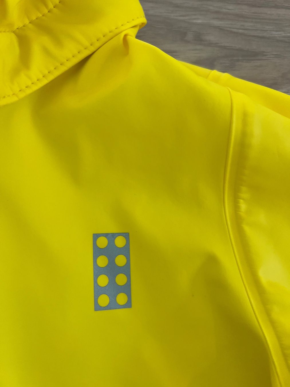 Vestes & Manteaux: Rain jacket 2-3 years old – D'occasion à Arzier Le Muids par oma_w5bq 2