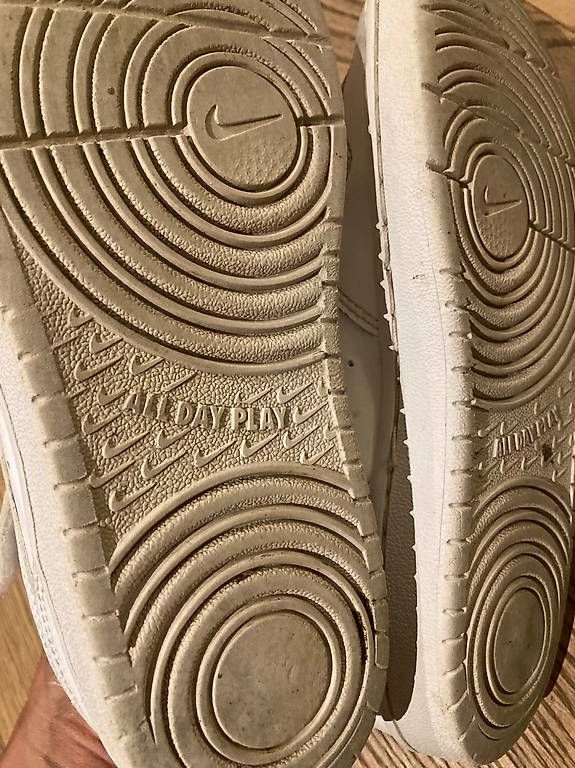 Schuhe für Jungen: Original Nike Sneakers Gr. 34 – Gebraucht aus Winterthur von Rawille 3