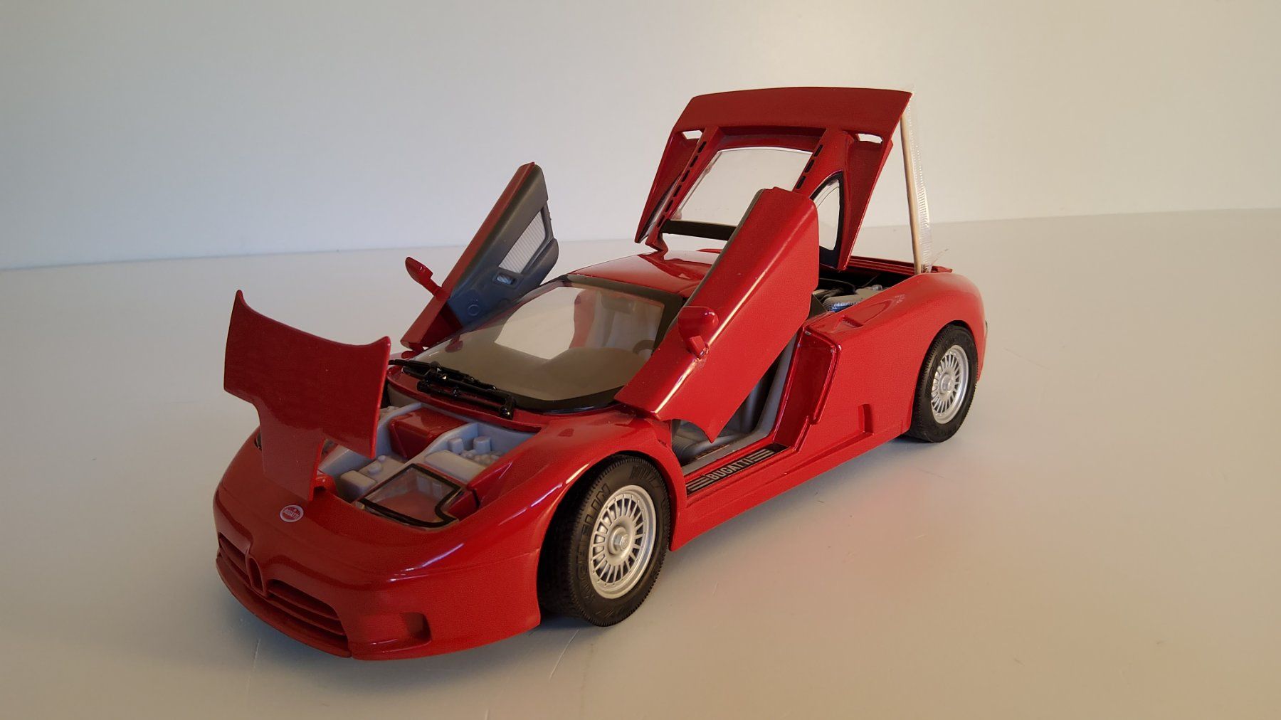 Bugatti Modellini d'auto: Modellauto BUGATTI EB110 1/18 ANSON – Usato da Grüningen venduto da VENOM59 4