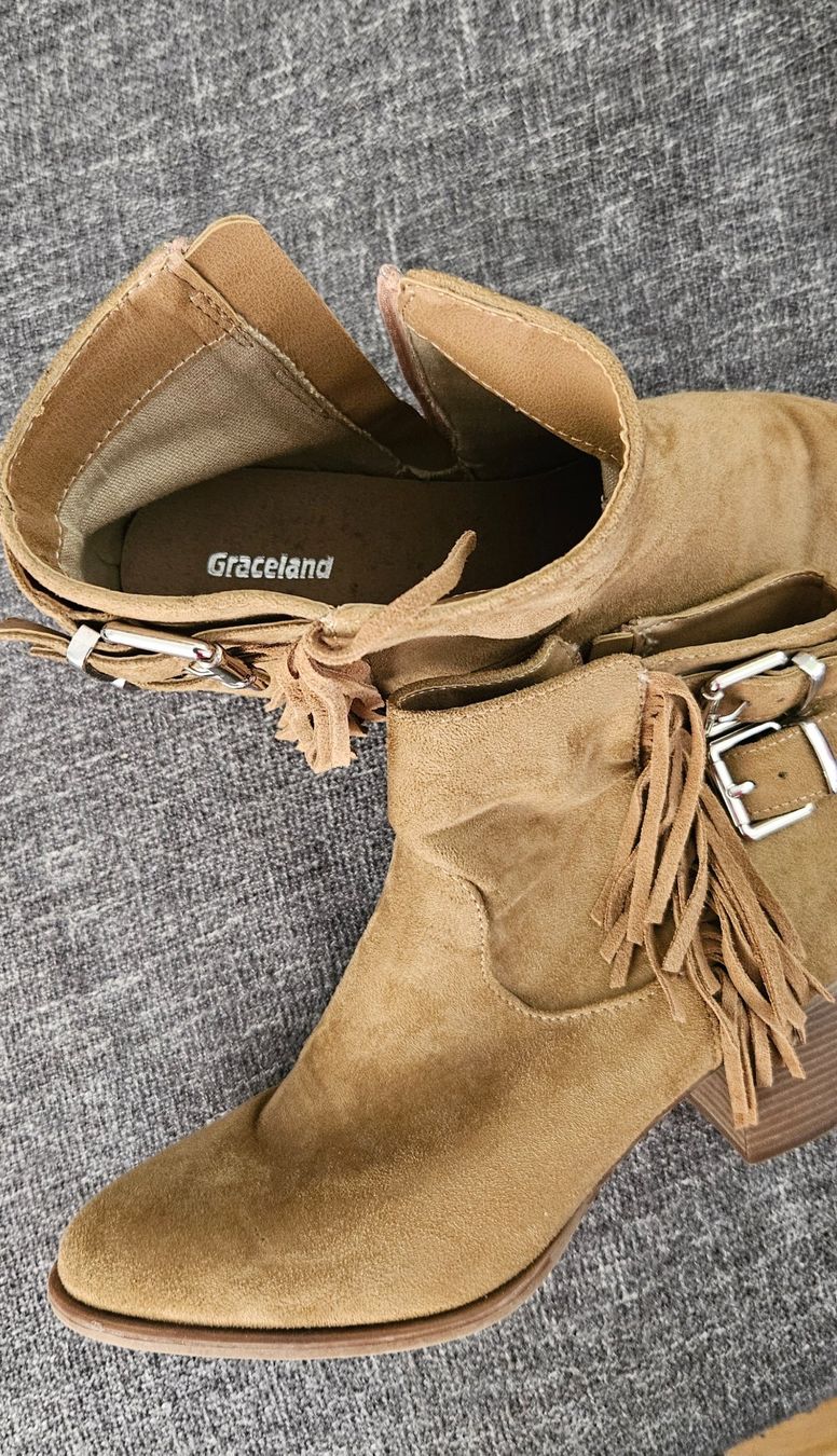 Graceland Damenschuhe: Stiefeletten Gr 41 mit Fransen – Gebraucht aus herisau von Florusa 2