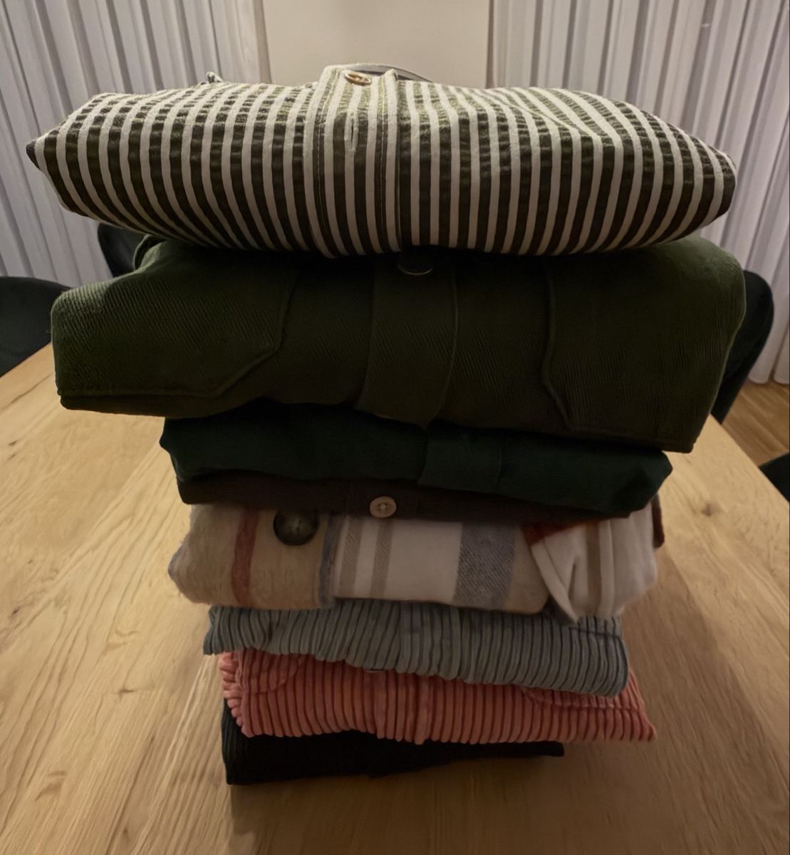 Lots de vêtements: Verkaufe Grösse L Hemden – D'occasion à Kloten par ble_2qbc