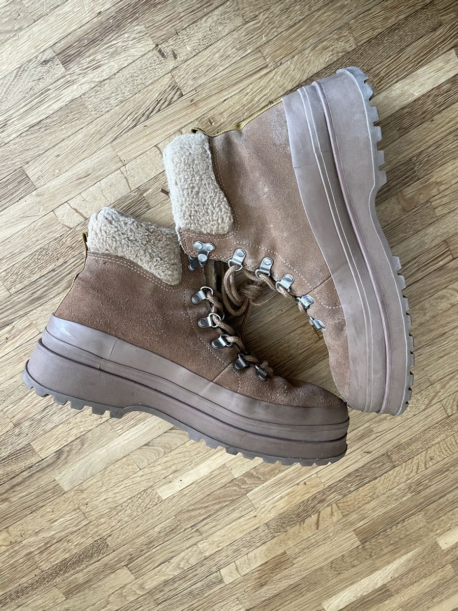 Scarpe da donna: Winterstiefel, Marke Gant, Grösse 42 – Nuovo (secondo la descrizione) da luzern venduto da plueschmors.